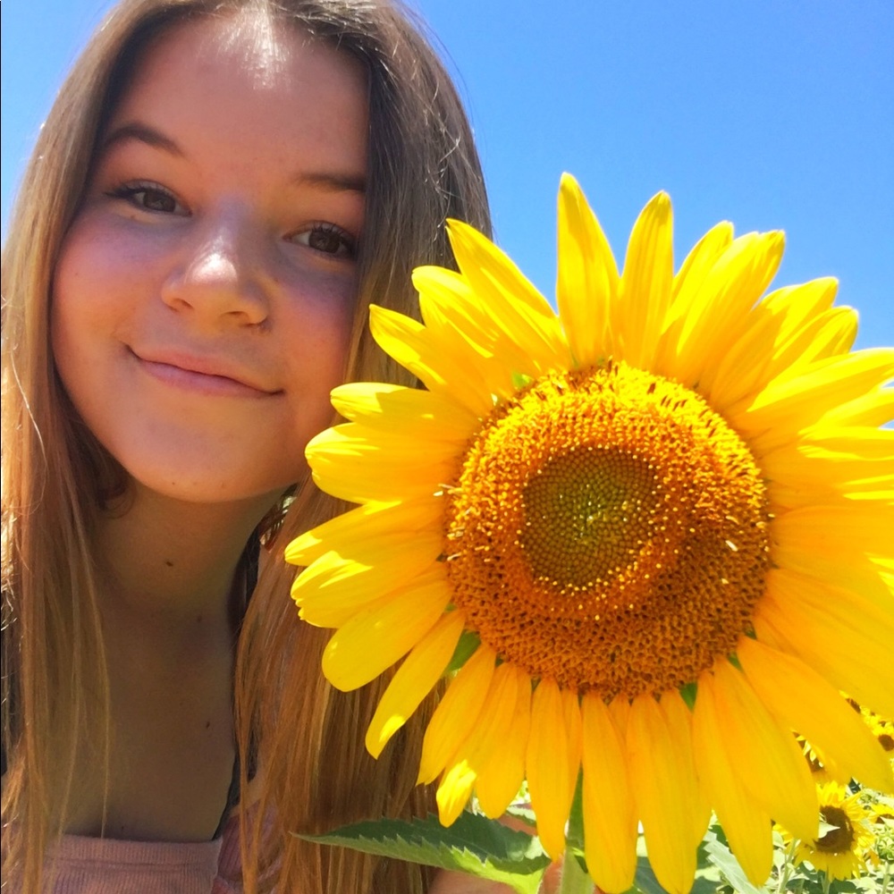 Meet your Posher, Mikalia